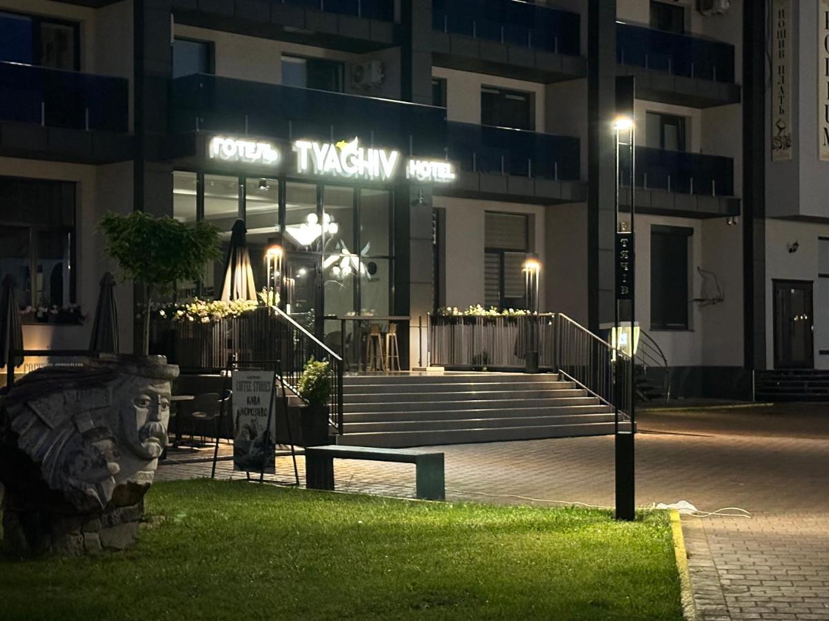 Готель Тячів Exterior foto